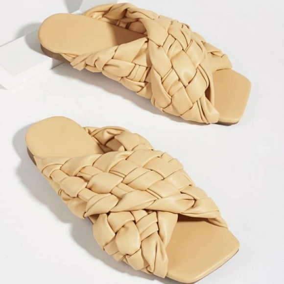 Woven flat sandals - Picture 4 of 4
